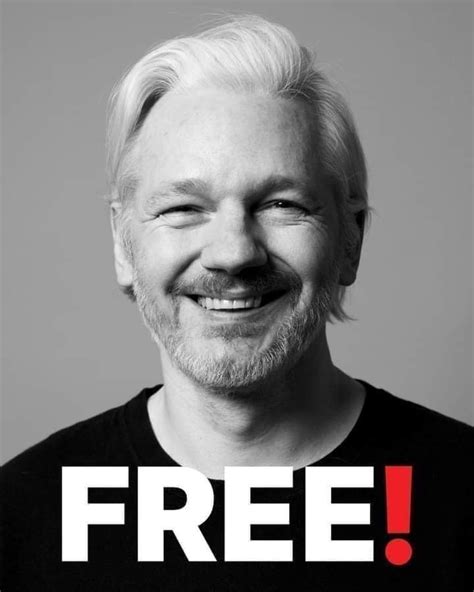 julian assange libero